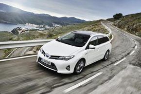 break toyota auris touring sports